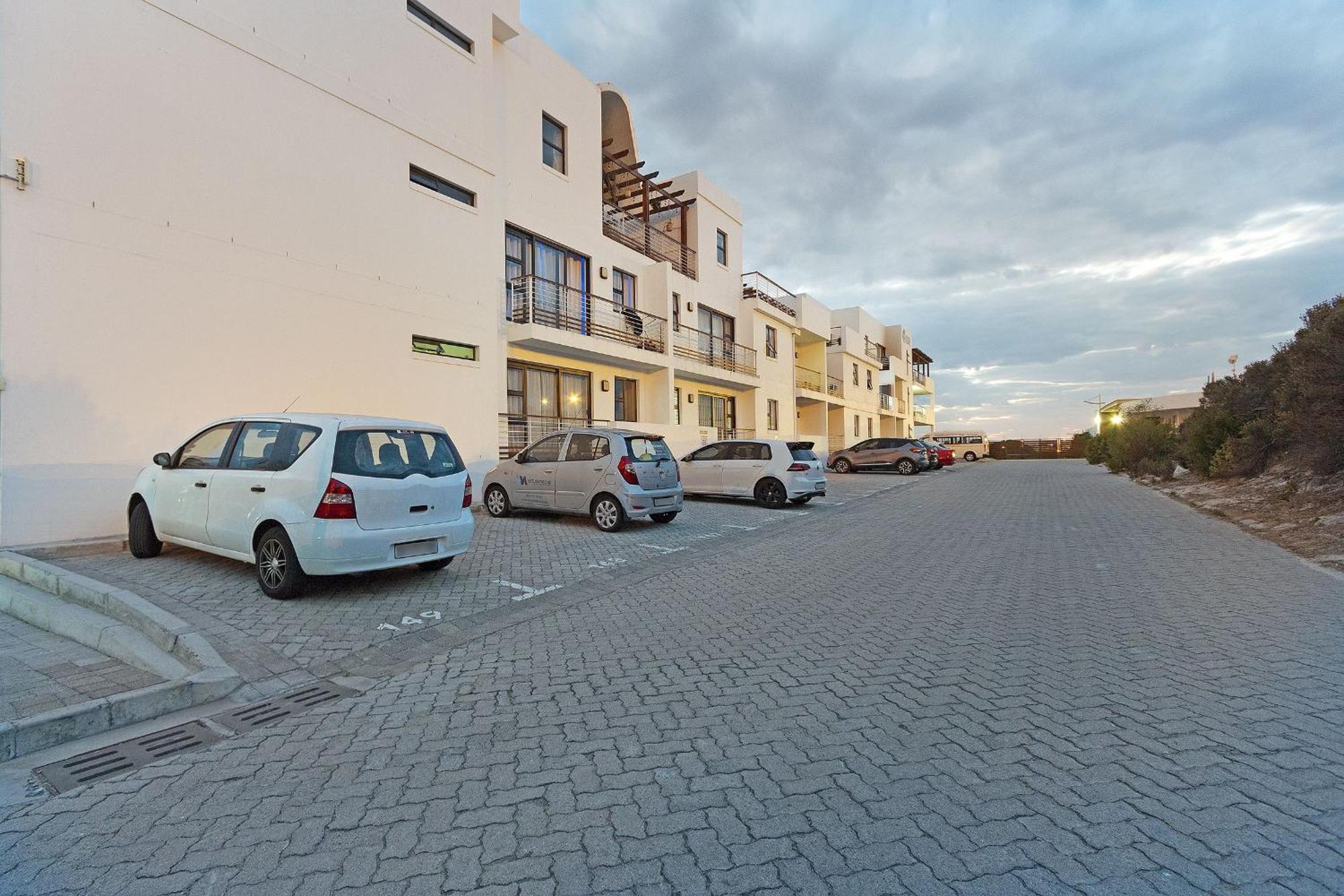 Azure 11 Apartment Bloubergstrand Exterior photo